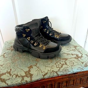 Guess hiking boots black size 8M